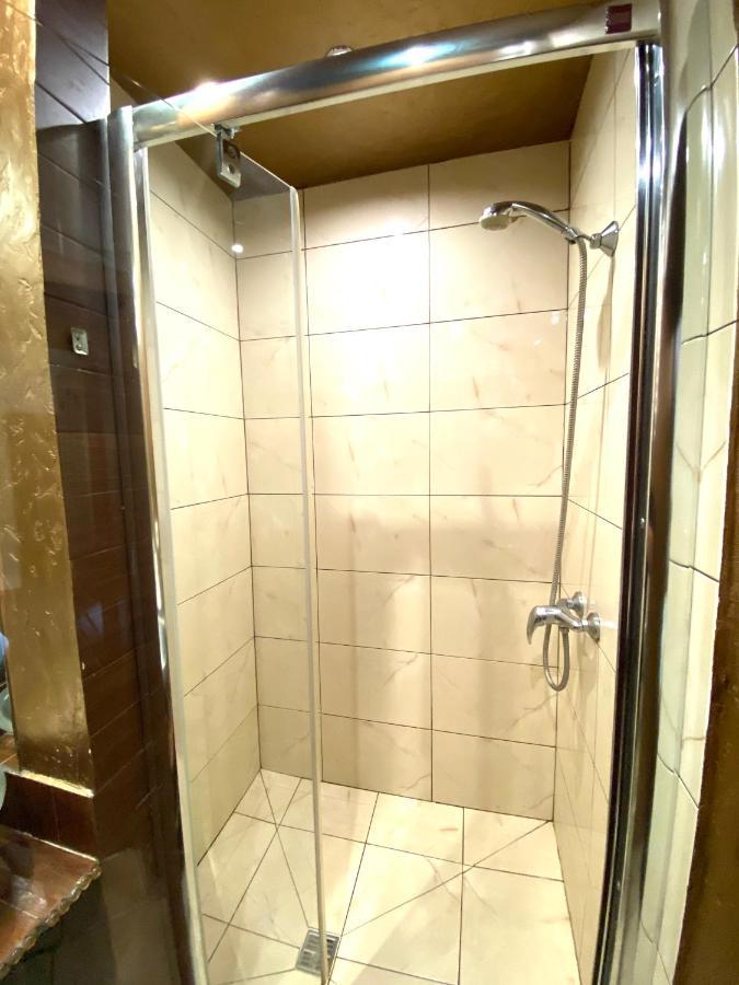 Квартира Подобово На Площі Ринок 39 Сам Центр Львова 外观 照片